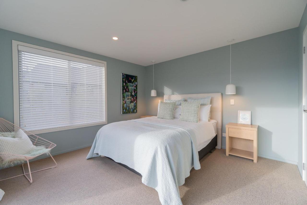Southland Sounds - Te Anau Holiday Home Екстер'єр фото