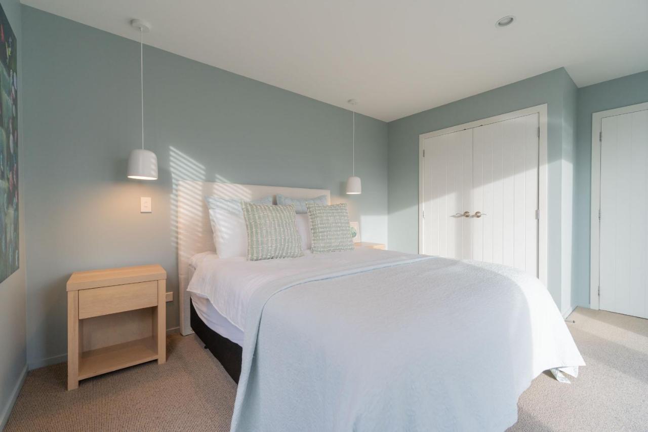 Southland Sounds - Te Anau Holiday Home Екстер'єр фото