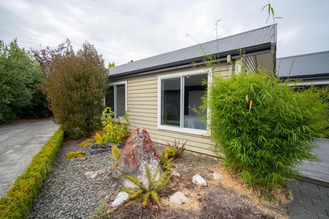 Southland Sounds - Te Anau Holiday Home Екстер'єр фото